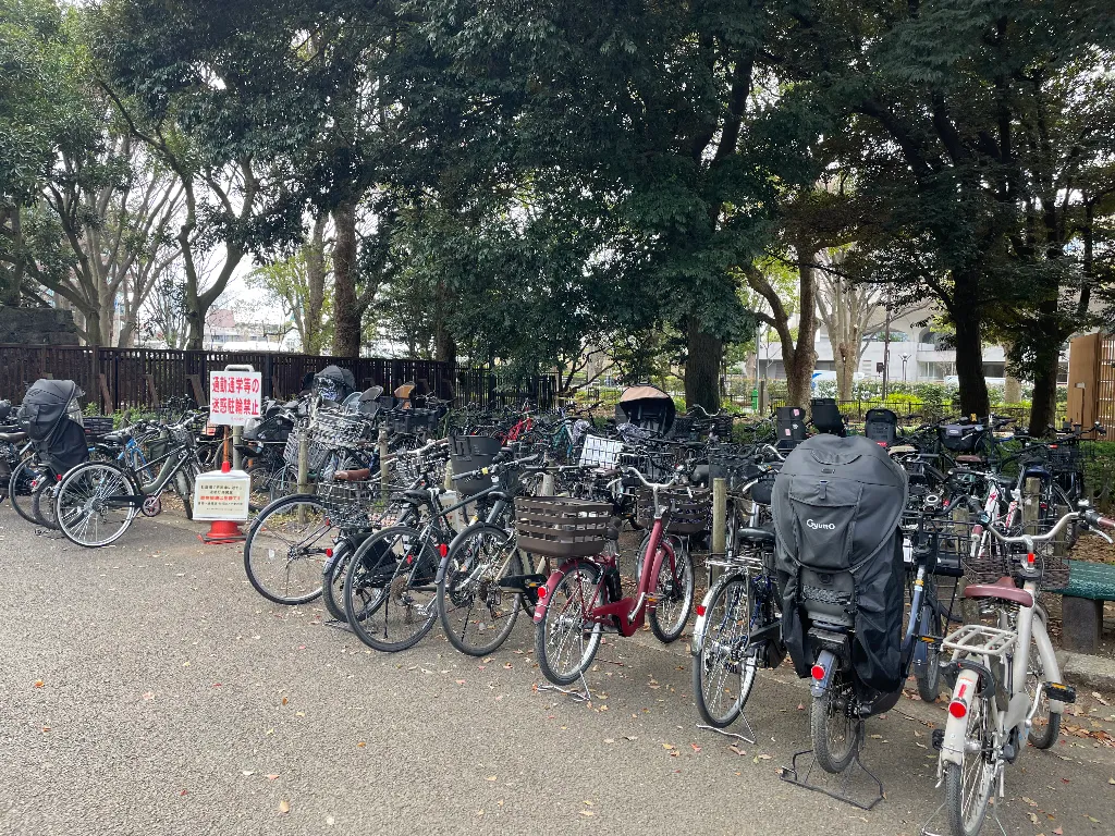 駐輪場のサムネイル