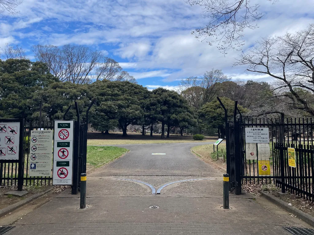 南門のサムネイル