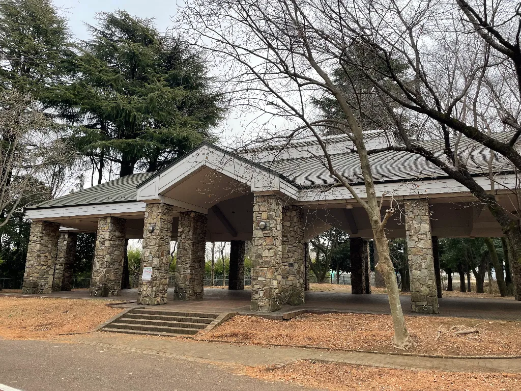 大型休憩所のサムネイル